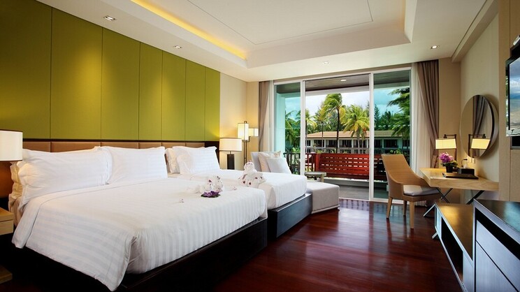 Graceland Khaolak Beach Resort